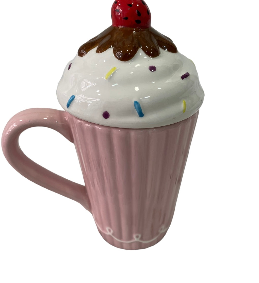 Taza de helado rosa