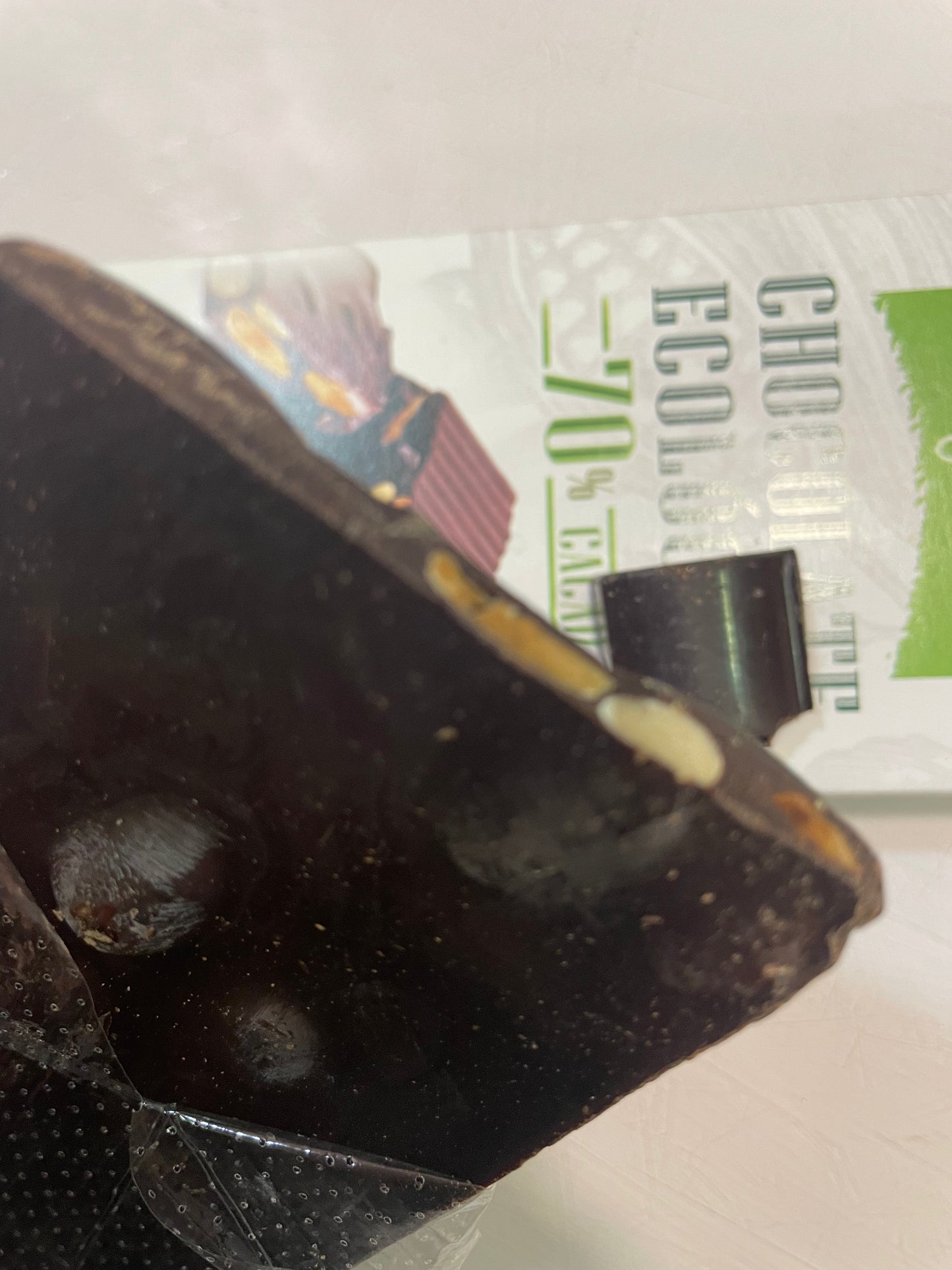 Chocolate ecológico 70% y con Almendra