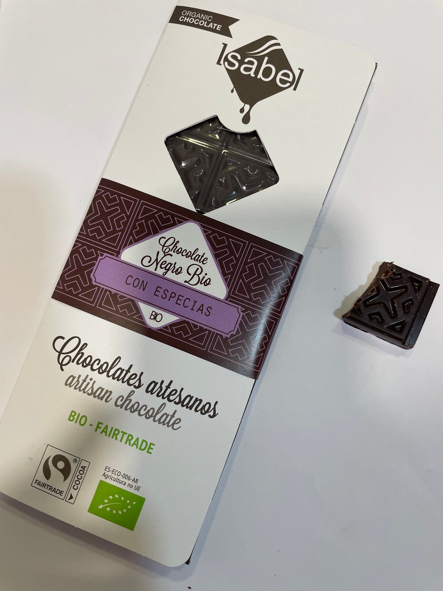 Tableta de chocolate negro con especias